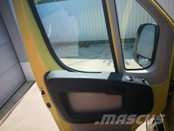 Peugeot Boxer 2.2D Gradbeništvo - drugo