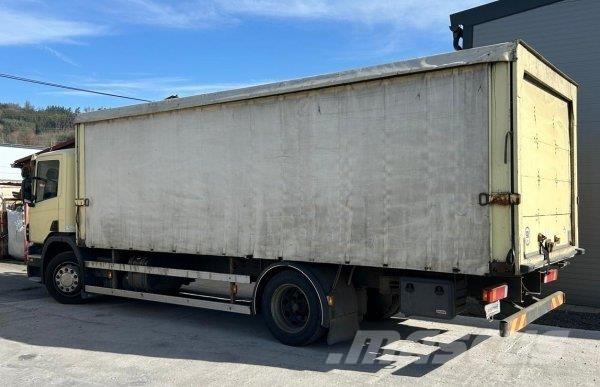 Scania P230 LB Tovornjaki s kesonom/platojem