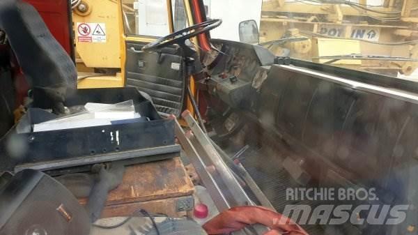 Tatra 815 +ČKD - AD 28 Tovornjaki z žerjavom