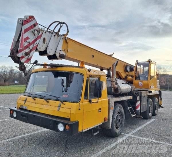 Tatra T815 +AD 28 (ČKD) Tovornjaki z žerjavom
