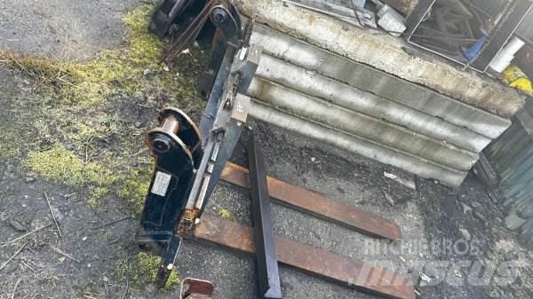 Terex TL 100 Kolesni nakladalci
