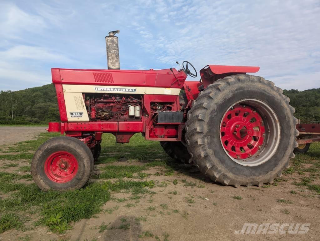 International 966 Traktorji
