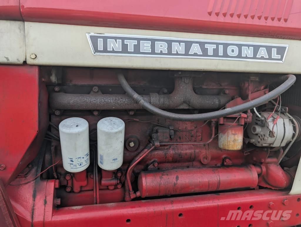 International 966 Traktorji