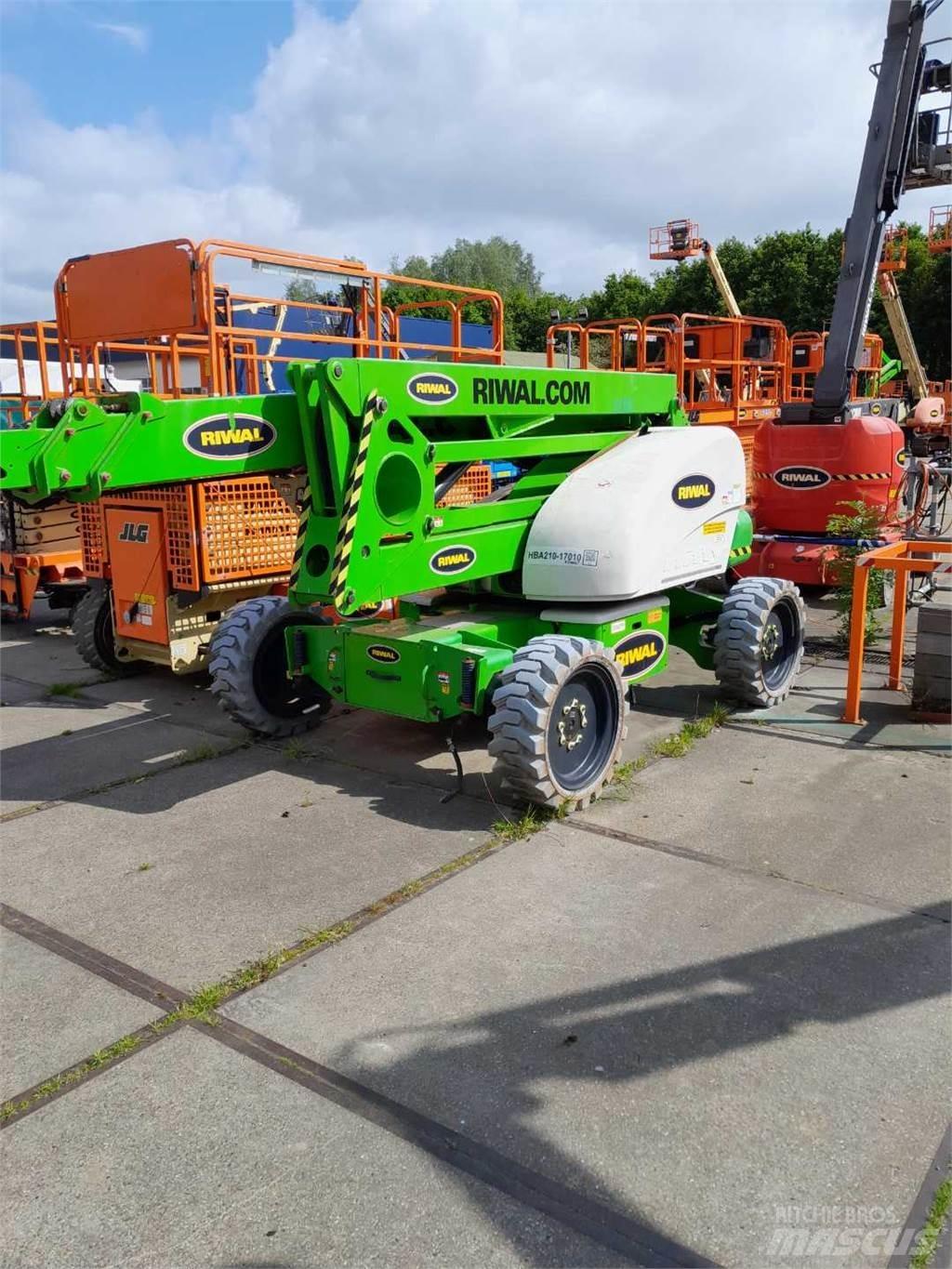 Niftylift HR21AWDH Zglobne dvižne ploščadi