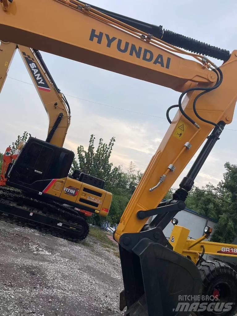 Hyundai R220 Bagri goseničarji