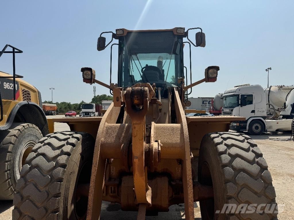 CAT 938 G Kolesni nakladalci