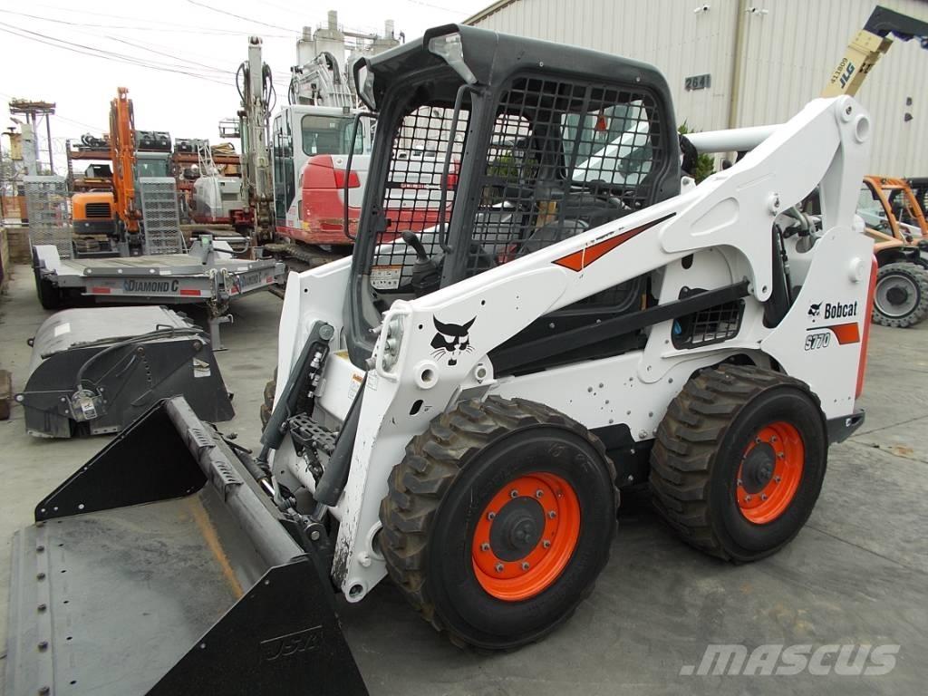 Bobcat S770 Skid steer mini nakladalci