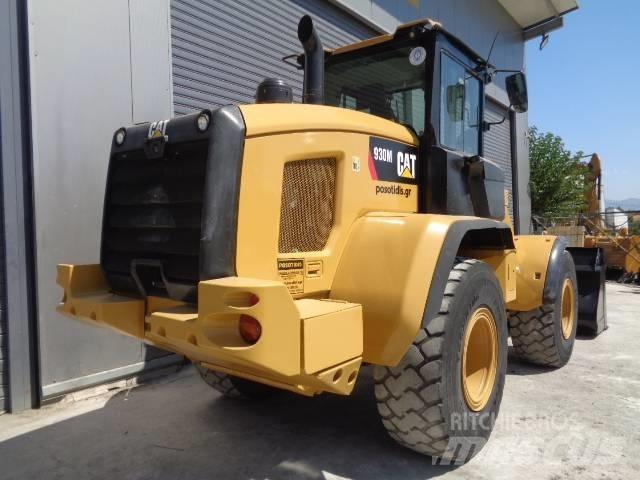 CAT 930M Kolesni nakladalci