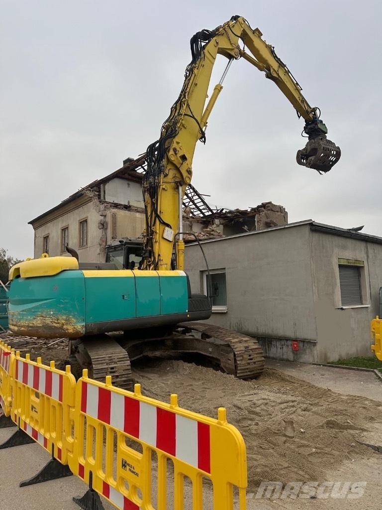Hitachi LC 250 Rušilni bagri