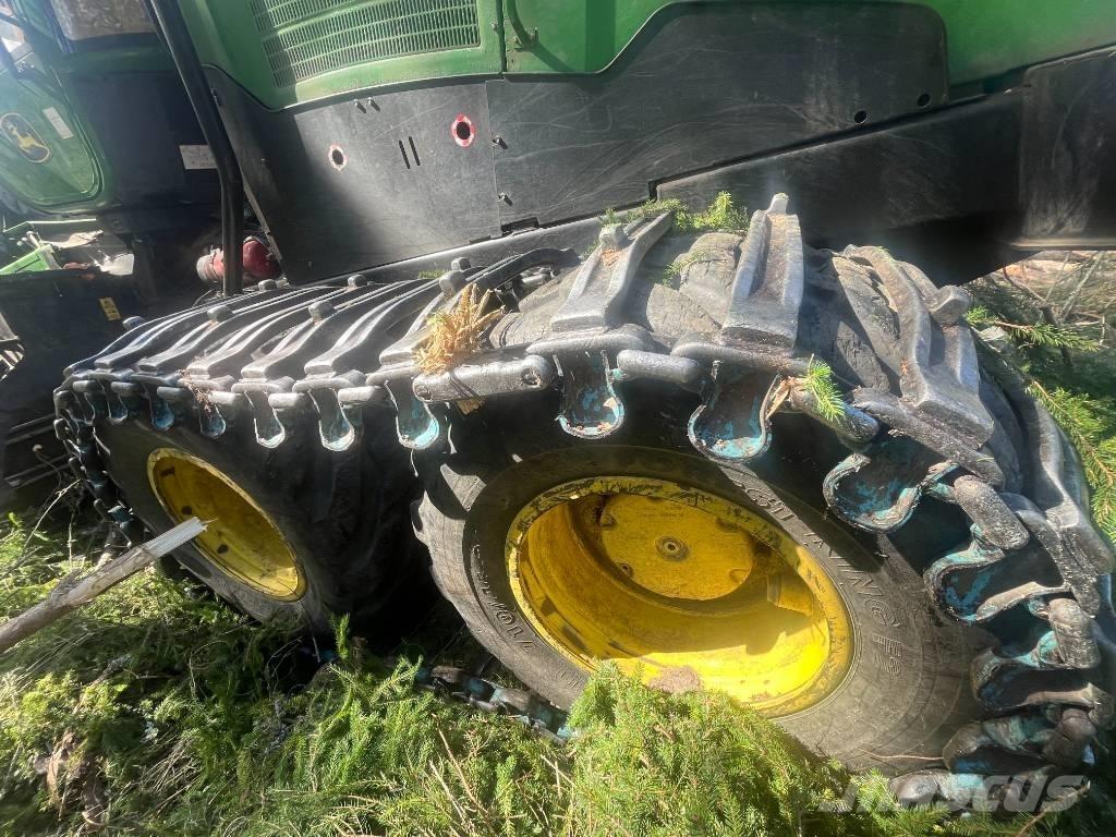 John Deere 1270 E Harvesterji
