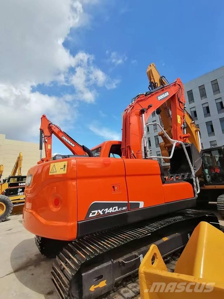 Doosan DX 140 Bagri goseničarji