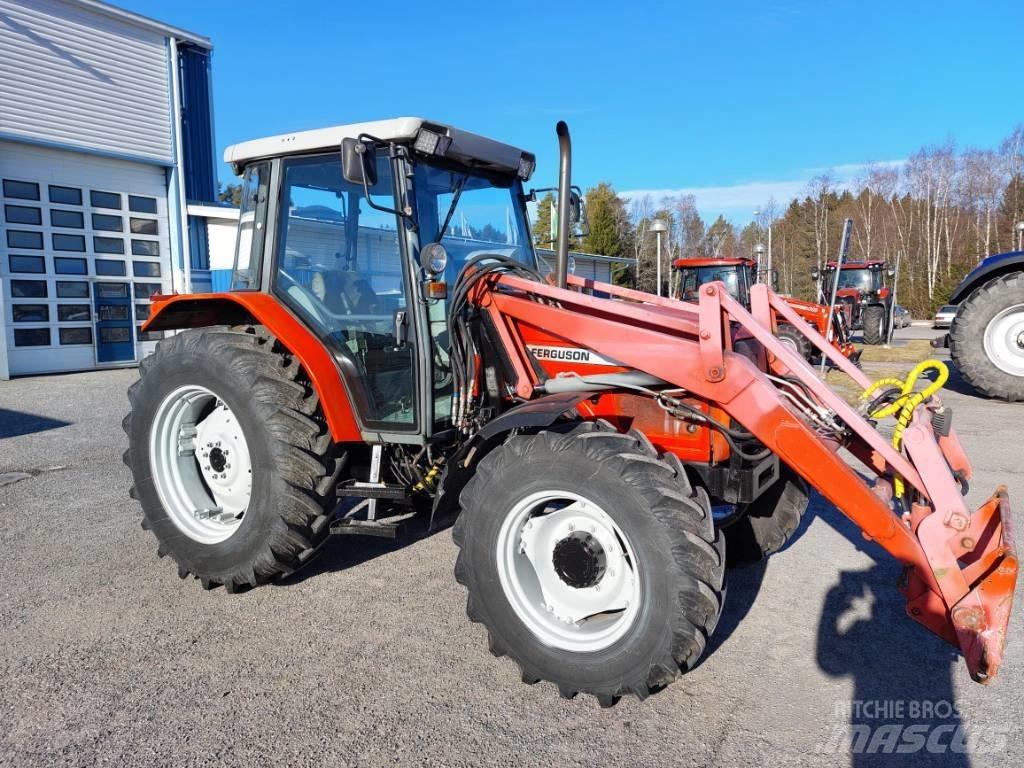 Massey Ferguson 4245 Traktorji