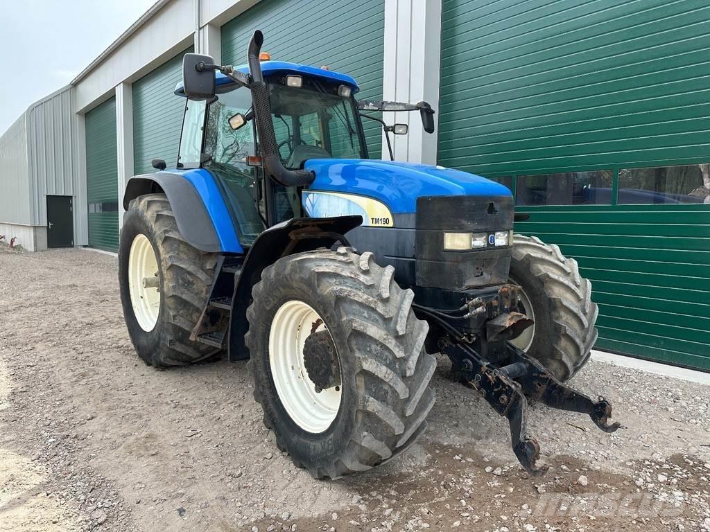 New Holland TM 190 Traktorji
