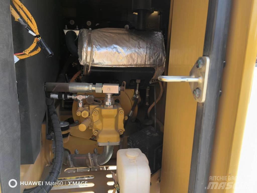 CAT 307 Mini bagri <7t
