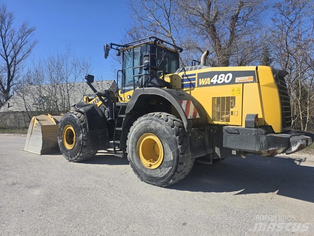 Komatsu WA 480 Kolesni nakladalci