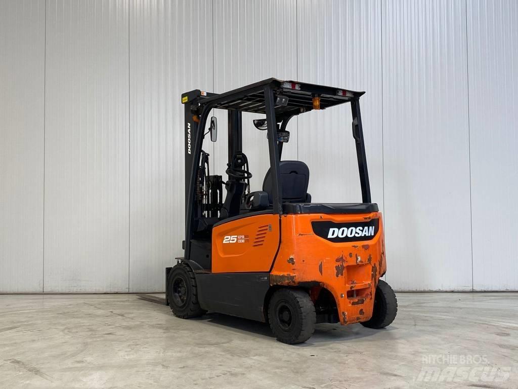Doosan B25X-7 Električni viličarji