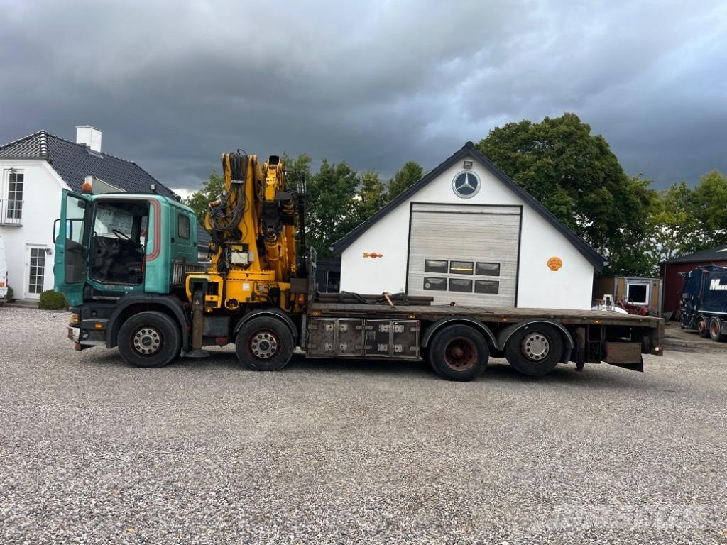 Scania 124 G 420 Tovornjaki z žerjavom