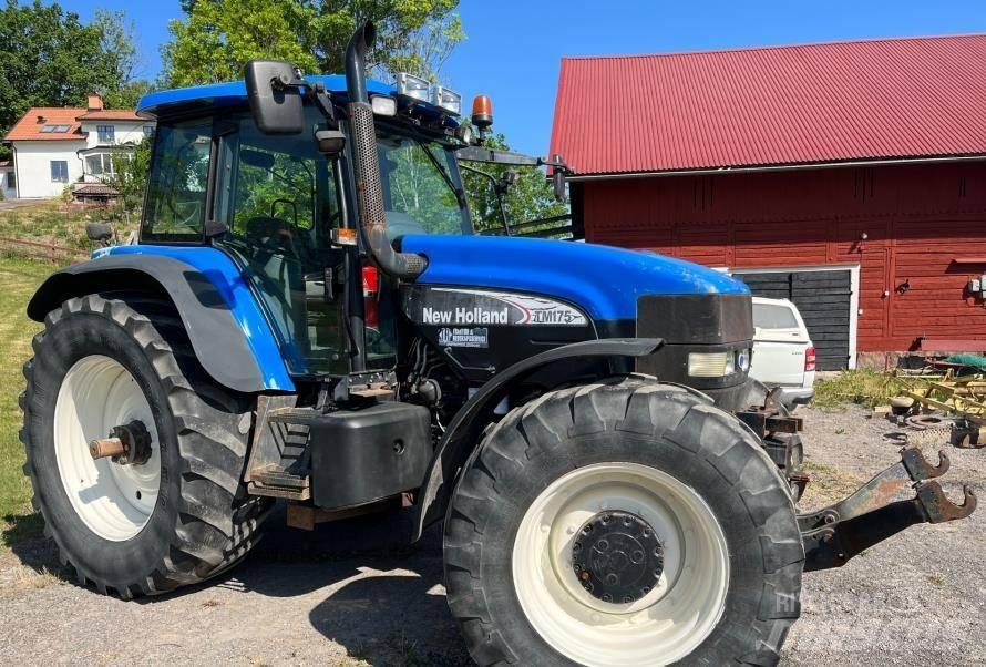 New Holland TM 175 Traktorji