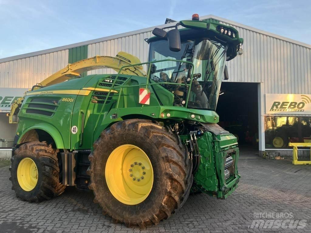 John Deere 8600 Kombajni za krmo