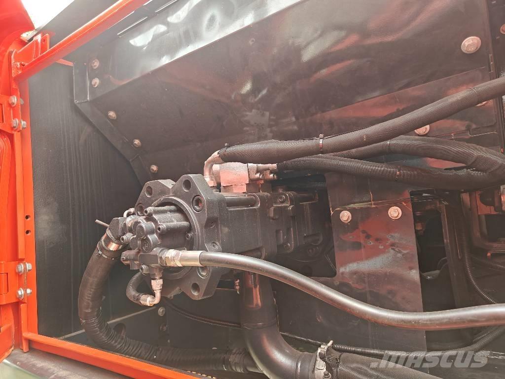 Doosan DX 225 LC-9C Bagri goseničarji