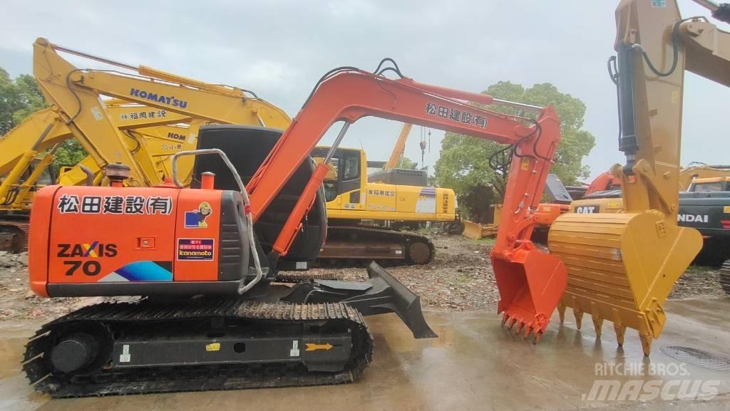 Hitachi ZX 70 Mini bagri <7t