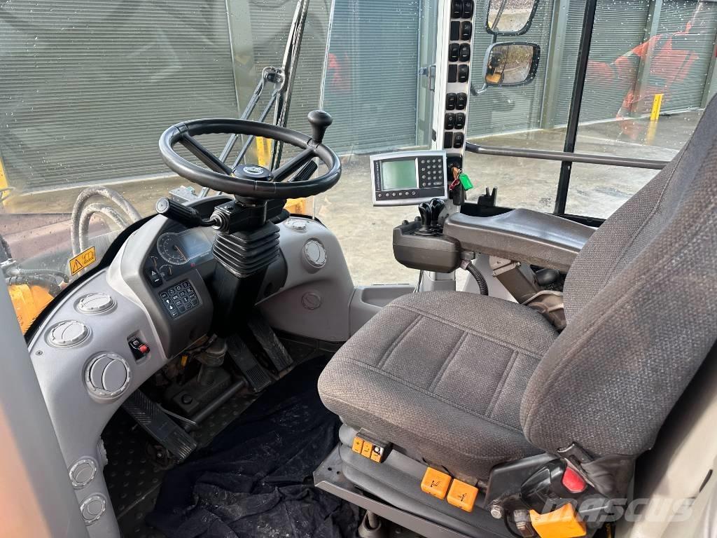 Volvo L 180 H Kolesni nakladalci