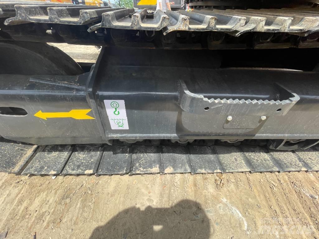 Komatsu PC 130 Bagri goseničarji
