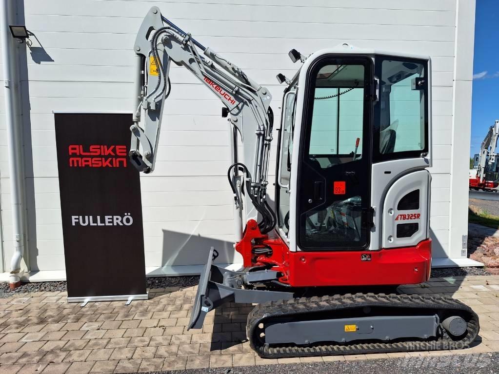 Takeuchi TB325R Mini bagri <7t