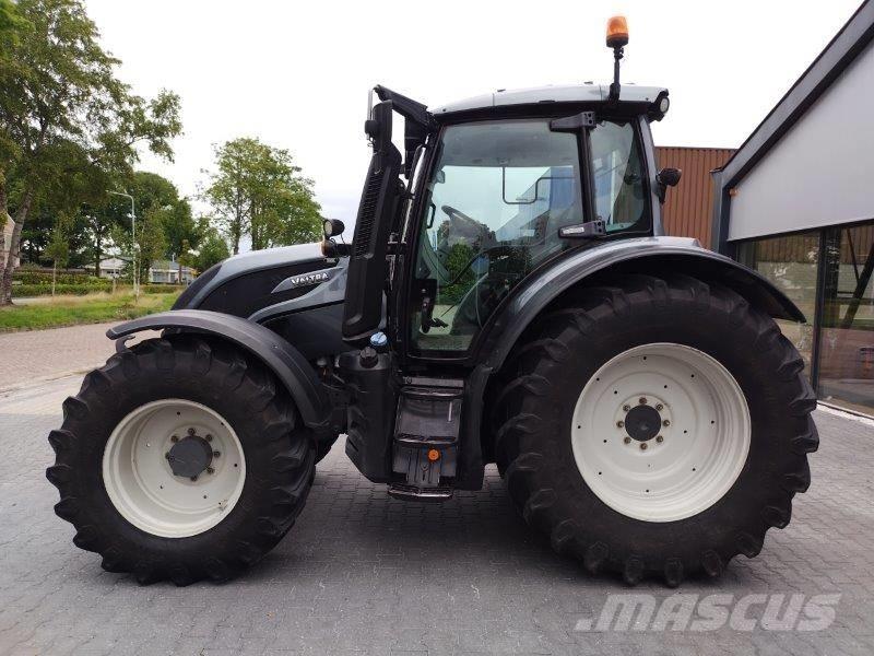Valtra N174 V Traktorji