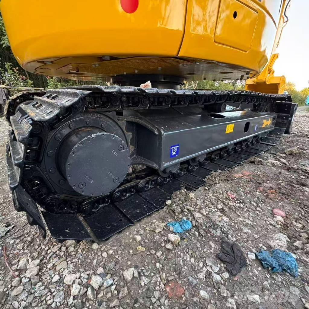 Komatsu PC 78 US Midi bagri 7t – 12t