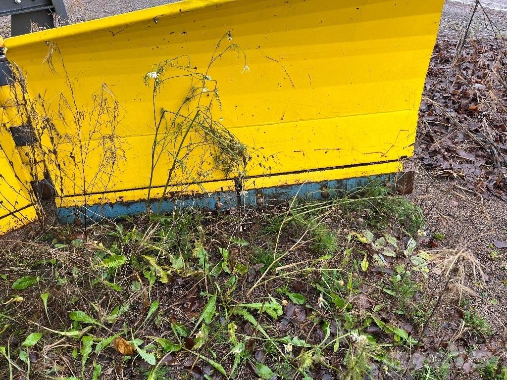 Vama 320 Snežne deske in plugi