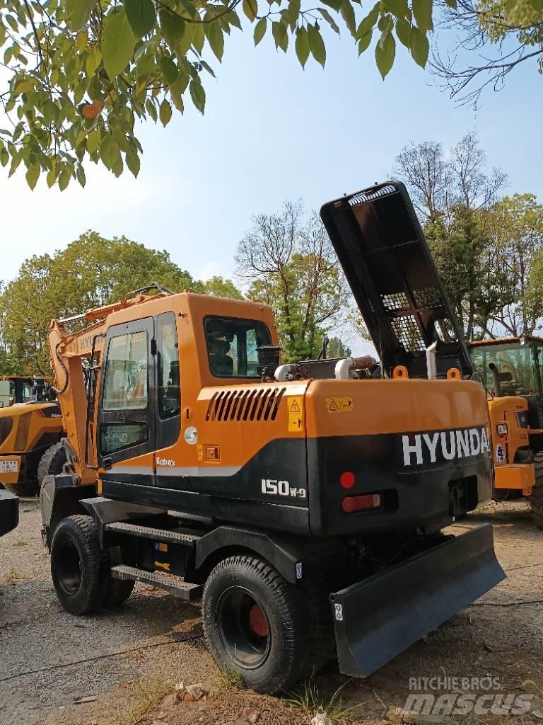 Hyundai 150W-9 Bagri goseničarji