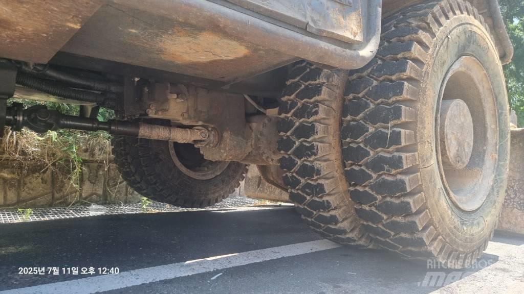Doosan DX 210 W Bagri na kolesih