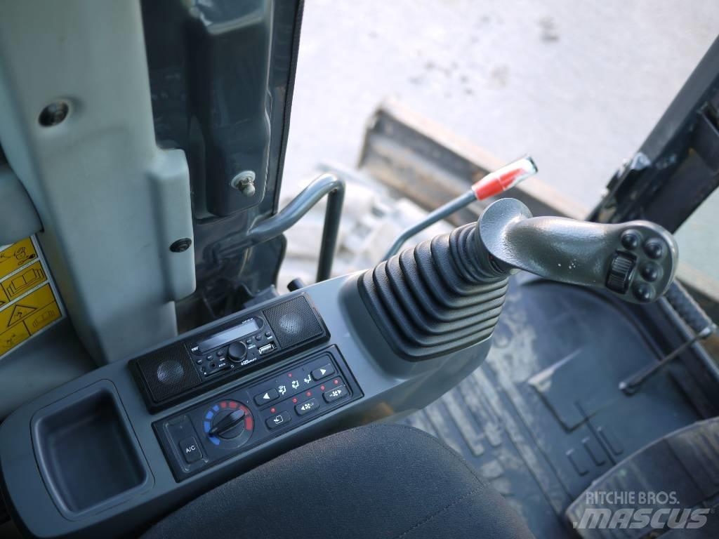Komatsu PC 80 MR-3 Midi bagri 7t – 12t