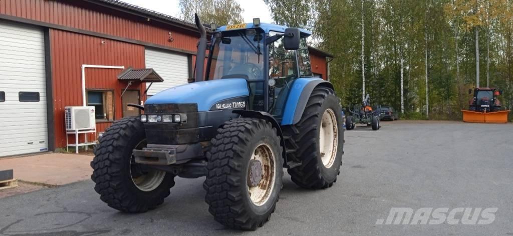 New Holland TM 165 Traktorji