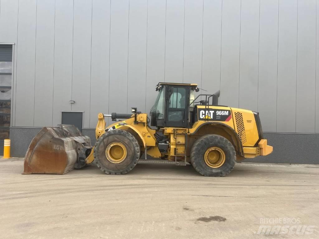 CAT 966M XE Kolesni nakladalci
