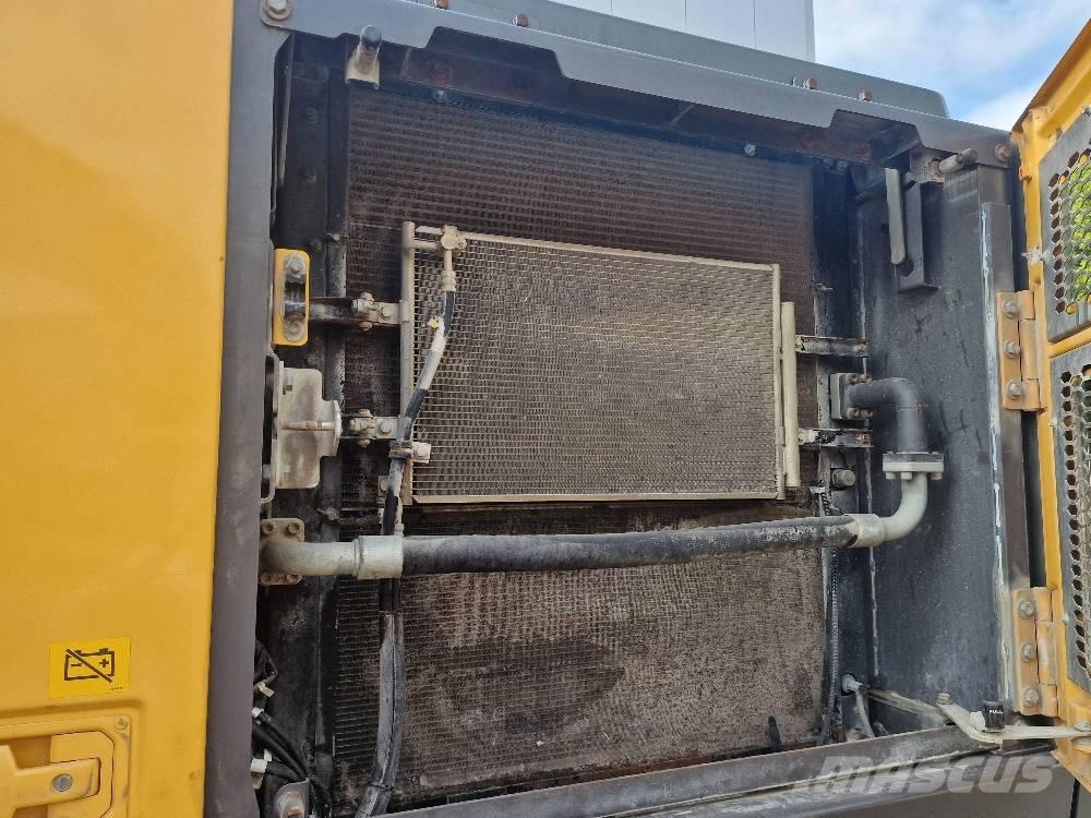 Volvo EC 250EL Bagri goseničarji