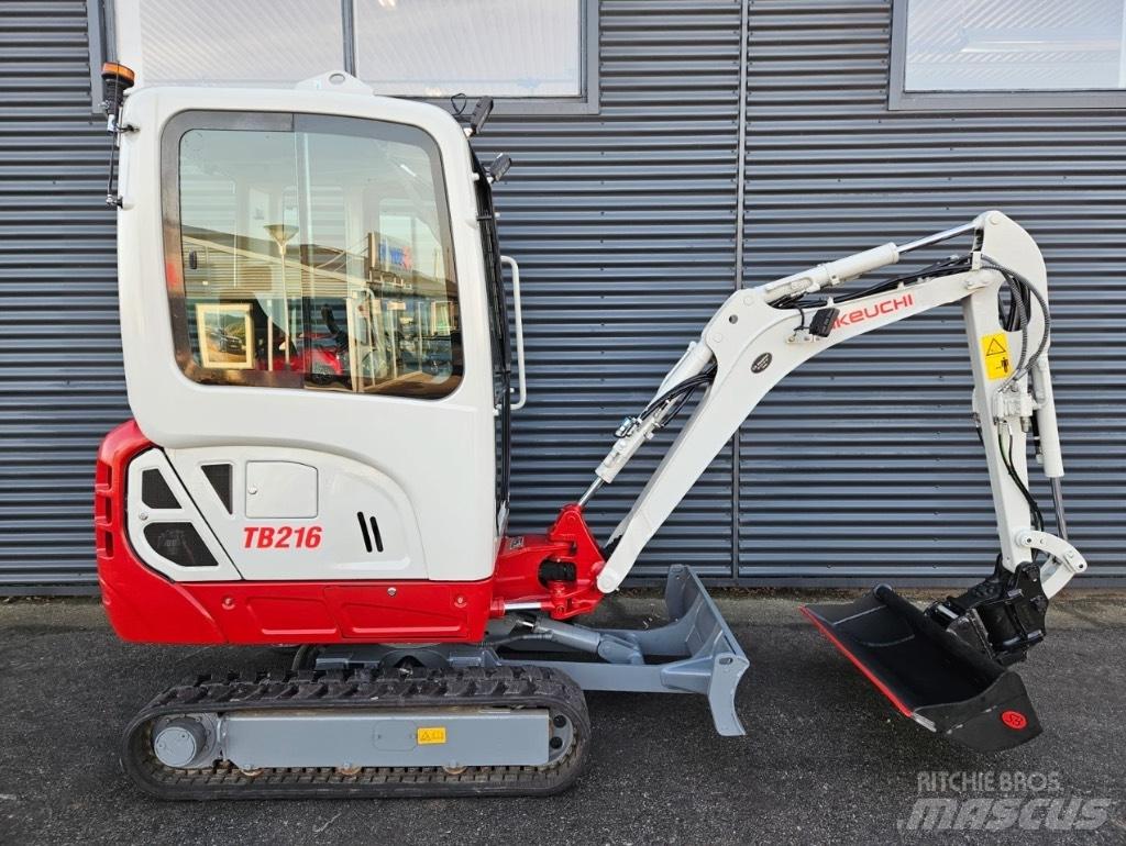 Takeuchi TB 216 Mini bagri <7t