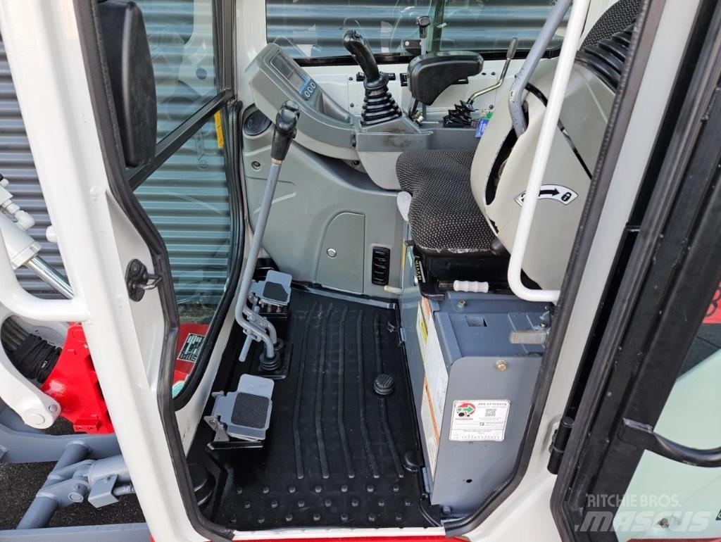 Takeuchi TB 216 Mini bagri <7t