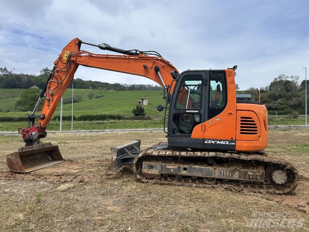 Doosan DX 140 Bagri goseničarji