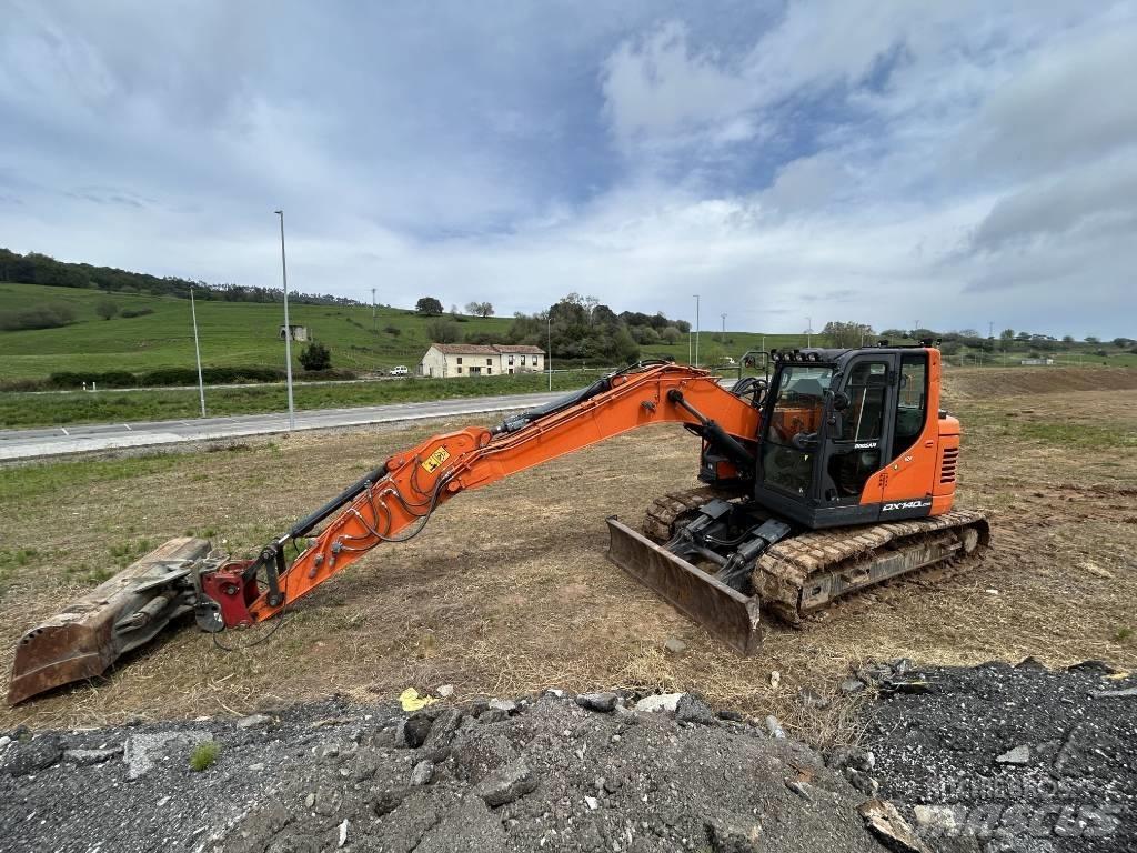 Doosan DX 140 Bagri goseničarji