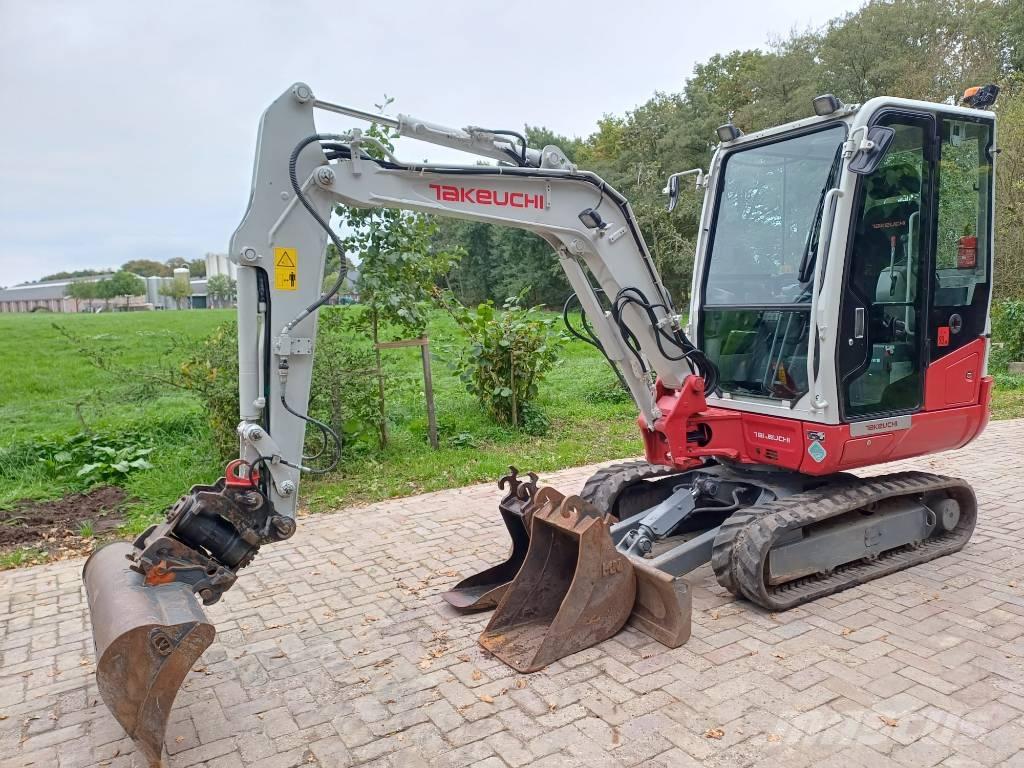 Takeuchi TB 230 Mini bagri <7t