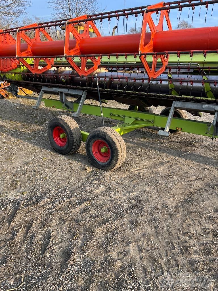 CLAAS LEXION 540 Kombajni