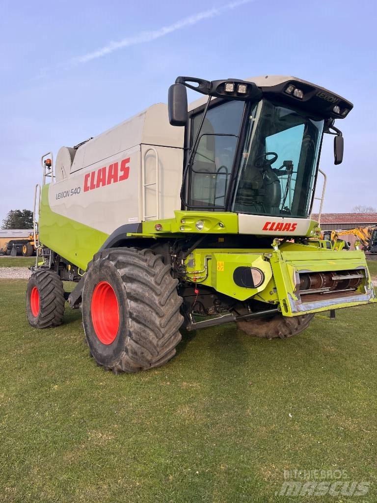 CLAAS LEXION 540 Kombajni