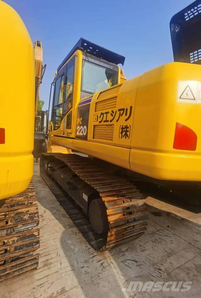 Komatsu PC 220-8 Bagri goseničarji