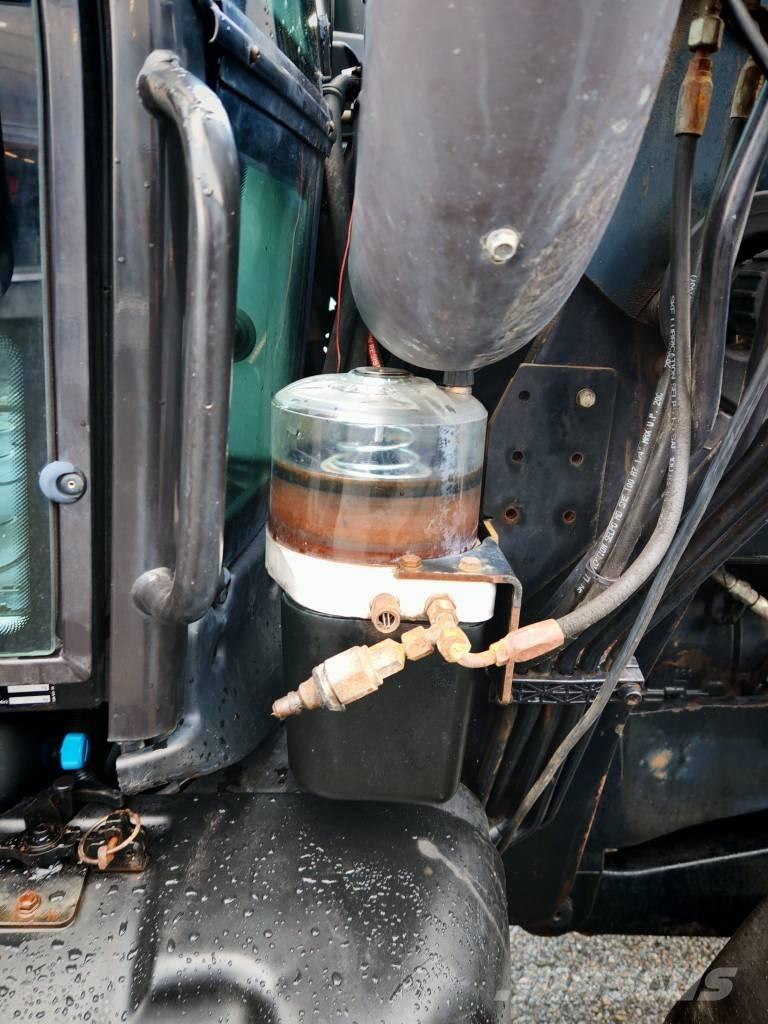 Valtra N 142 Versu Traktorji