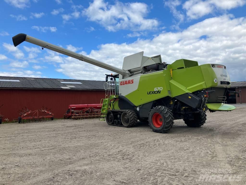 CLAAS LEXION 670 TT Kombajni