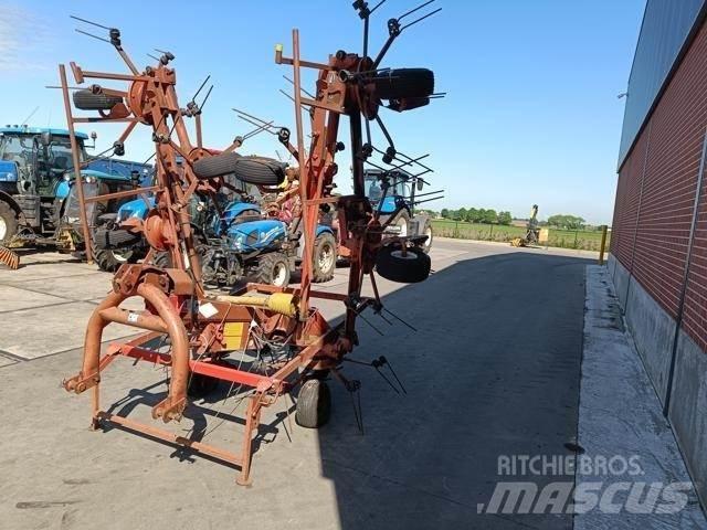 Kuhn GF8501 MH Obračalniki in zgrabljalniki