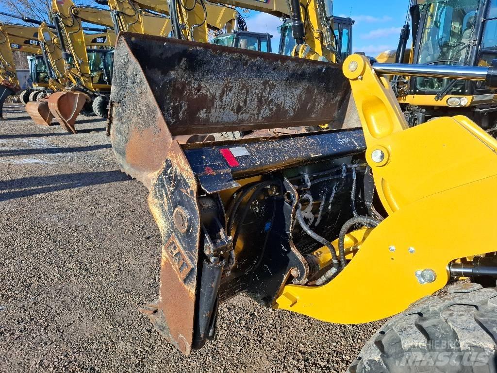 CAT 908M Kolesni nakladalci