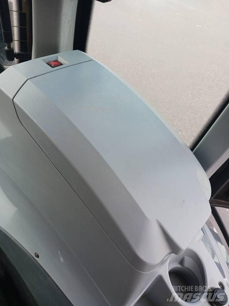 Valtra T 194 Versu Traktorji